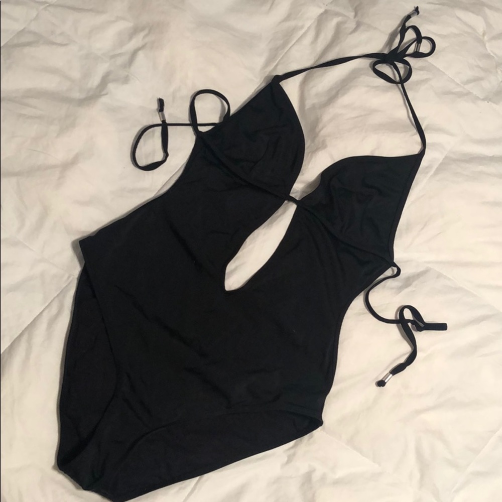 Black 1pc H&M Swimsuit - Size 12